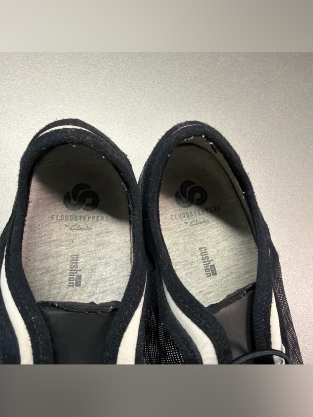 Clarks Cloudsteppers Dowling Pearl Women’s Size 8.5 Black Slip-On Sneakers - Picture 8 of 9
